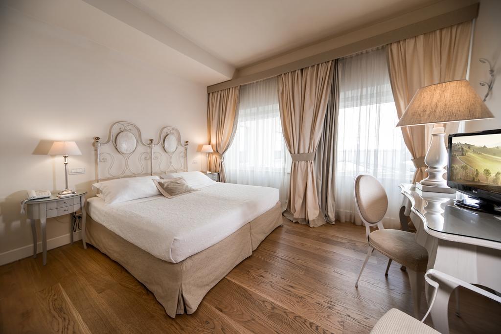 Hotel & Residenza 100 Torri Ascoli Piceno Dış mekan fotoğraf